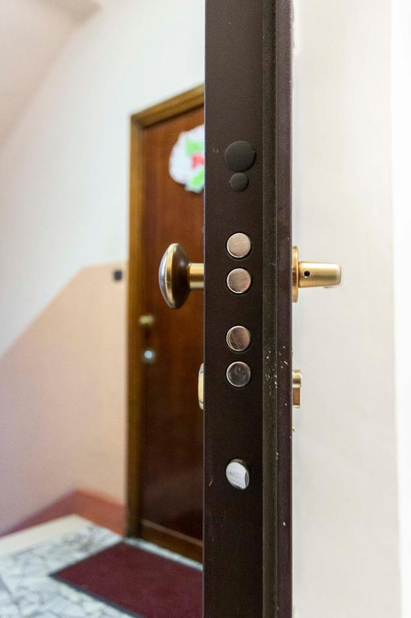 Camyhouse Apartment Торино Екстериор снимка